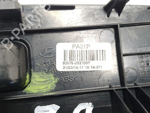 Right front window switch HYUNDAI ix35 (LM, EL, ELH) 1.7 CRDi | BP33626930I26  - Image 5