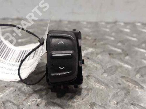 Used Right front window switch Right front window switch DACIA SANDERO II 1.5 dCi 75 / Blue dCi 75 (B8JW, B8M4, B8AH, B8M7, B8M6) (75 hp) 6800091 6800091