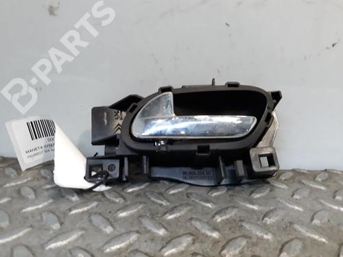 Used Rear left interior door handle Rear left interior door handle PEUGEOT 308 I (4A_, 4C_) 1.6 HDi (90 hp) 8206968 8206968