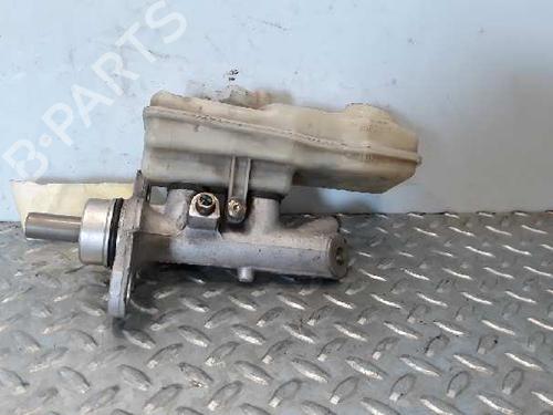 Used Brake master cylinder RENAULT MEGANE II (BM0/1_, CM0/1_) 1.5 dCi (BM02, BM13, BM2A, CM02, CM13) (101 hp) 3060004