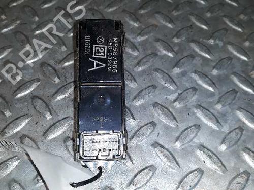 Right front window switch MITSUBISHI L200 / TRITON (KA_T, KB_T)  | BP5581669I26 