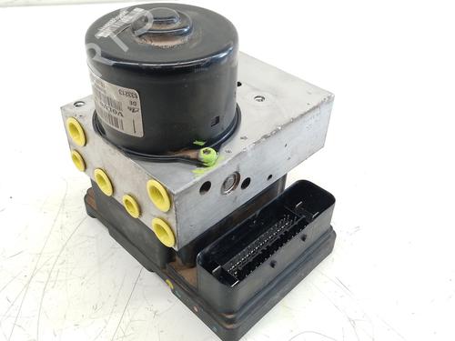 Used ABS pump VOLVO S60 I (384) D5 (163 hp) 29592833