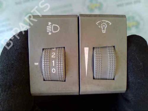 Used Headlight switch Headlight switch KIA CERATO I Hatchback (LD) 2.0 (143 hp) 14227810 14227810