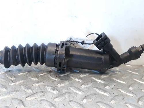 Used Clutch slave cylinder BMW 1 (E87) 118 d (143 hp) 14233916