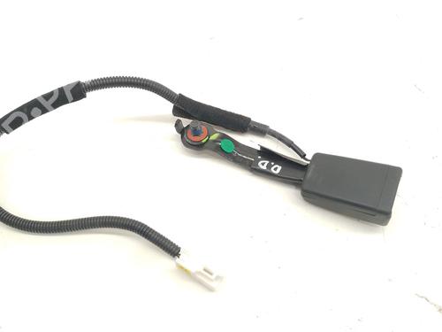 Used Seat buckle Seat buckle KIA CEED (CD) 1.4 LPG (97 hp) 33209238 33209238