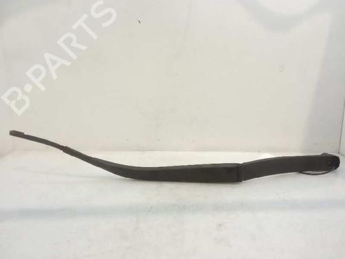 Used Front windshield wiper arm HYUNDAI SONATA V (NF) 2.0 CRDi (140 hp) 4689238