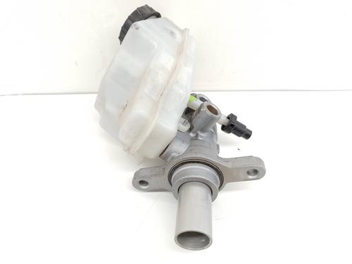 Used Brake master cylinder LAND ROVER DISCOVERY SPORT (L550) [2014-2025]  18089359