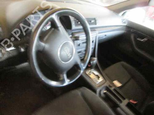 Siłownik klapki wlewu paliwa AUDI A4 B6 (8E2) 1.9 TDI | BP10276817E18 