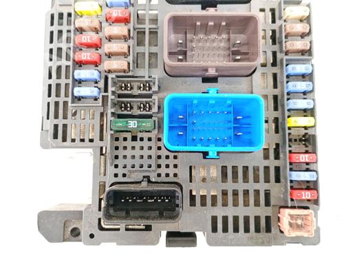 Fuse box CITROËN DS5 2.0 HDi 165 Hybrid4 4x4 | BP37611053E1 - Image 3