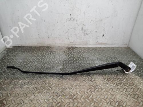 Used Front windshield wiper arm VW GOLF IV (1J1) 1.6 (102 hp) 16656352