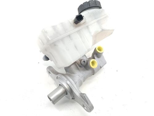 Used Brake master cylinder RENAULT CLIO IV (BH_) 1.5 dCi 75 (75 hp) 24110434