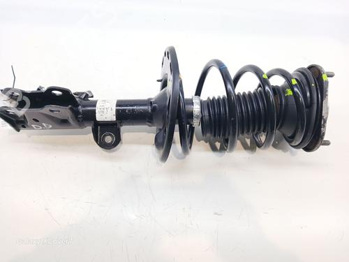 Used Right front shock absorber TOYOTA AVENSIS Saloon (_T27_) [2008-2018]  24105479