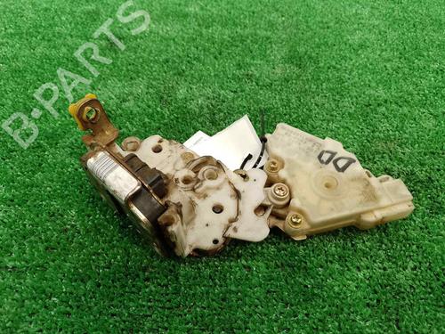 Used Front right lock NISSAN TERRANO II (R20) 2.7 TDi 4WD (125 hp) 17149103