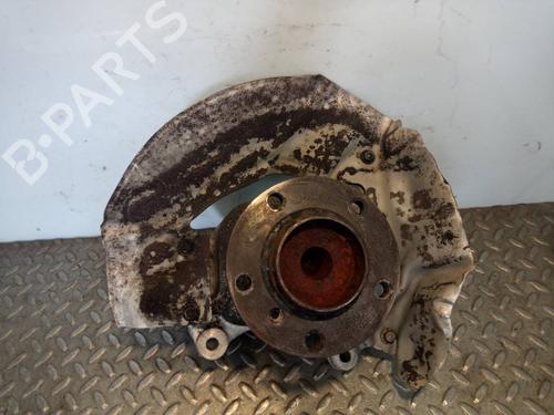 Used Right front steering knuckle BMW 7 (E65, E66, E67) 730 d (218 hp) 13525193