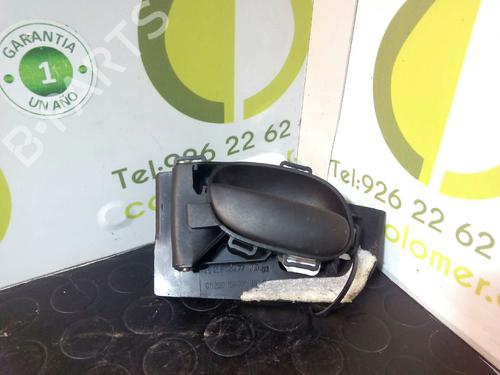 Venstre bagtil invendig håndtag PEUGEOT 206 Hatchback (2A/C) 1.9 D (69 hp) 3221327