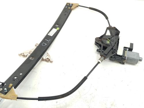 Rudehejsemekanisme Højre bagtil Rudehejsemekanisme Højre bagtil SKODA OCTAVIA III (5E3, NL3, NR3) 1.0 TSI (115 hp) 33557452 33557452