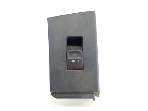 Venstre bagtil elrude kontakt Venstre bagtil elrude kontakt TOYOTA AURIS (_E15_) 1.8 Hybrid (ZWE150_, ZWE150R) (136 hp) 37467638 37467638