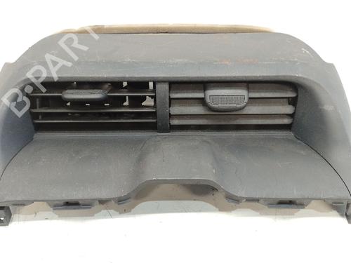 Used Air vent Air vent TOYOTA YARIS (_P21_, _PA1_, _PH1_) 1.5 (MXPA11) (125 hp) 34579098 34579098