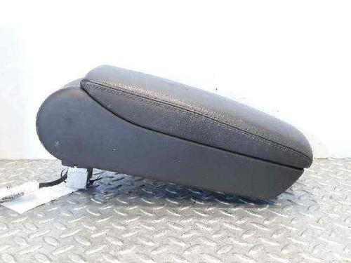 Used Armrest / Center console Armrest / Center console AUDI A6 C6 (4F2) 3.0 TDI quattro (233 hp) 7154682 7154682