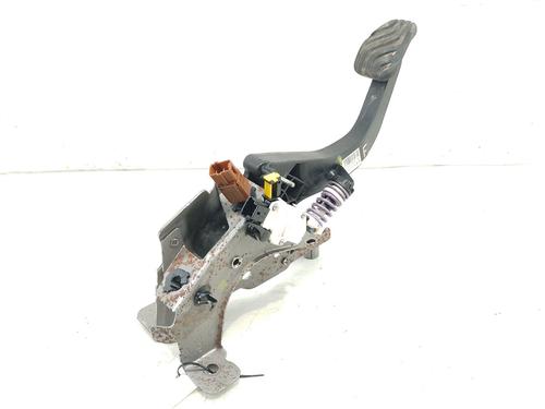 Used Clutch pedal RENAULT KADJAR (HA_, HL_) 1.6 dCi 130 (HLA4) (130 hp) 25769833