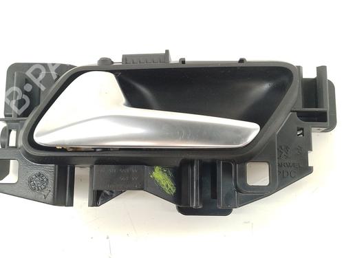 Venstre bagtil invendig håndtag Venstre bagtil invendig håndtag PEUGEOT 208 II (UB_, UP_, UW_, UJ_) 1.2 PureTech 100 (101 hp) 33856763 33856763