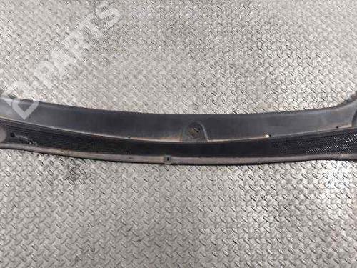 Used Scuttle panel Scuttle panel DACIA SANDERO II 1.5 dCi 75 / Blue dCi 75 (B8JW, B8M4, B8AH, B8M7, B8M6) (75 hp) 6798248 6798248