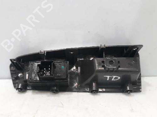 Right rear window switch CHEVROLET CRUZE (J300)  | BP5338422I28 