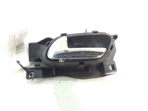 Used Front left interior door handle PEUGEOT 407 (6D_) 2.0 HDi 135 (6DRHRH, 6DRHRE, 6DRHRG, 6DRHRJ) (136 hp) 3221922