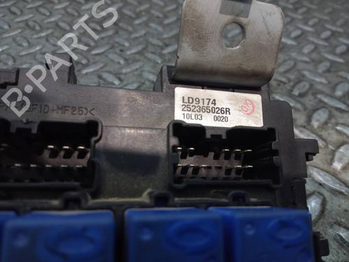 Fuse box RENAULT KOLEOS I (HY_)  | BP16149308E1 