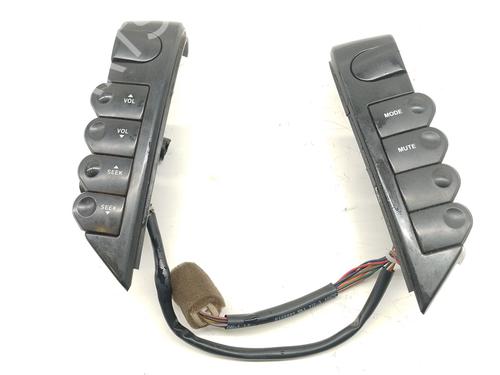 Commandes au volant SSANGYONG ACTYON I 2.0 Xdi (141 hp) 30858435