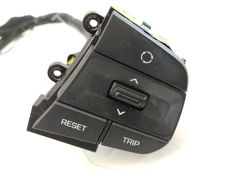 Steering wheel controls HYUNDAI i20 II (GB, IB) 1.0 T-GDI | BP28818877E15 