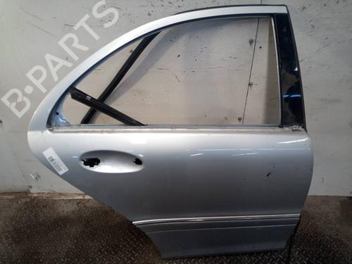 Used Right rear door MERCEDES-BENZ C-CLASS (W203) [2000-2007]  4648534