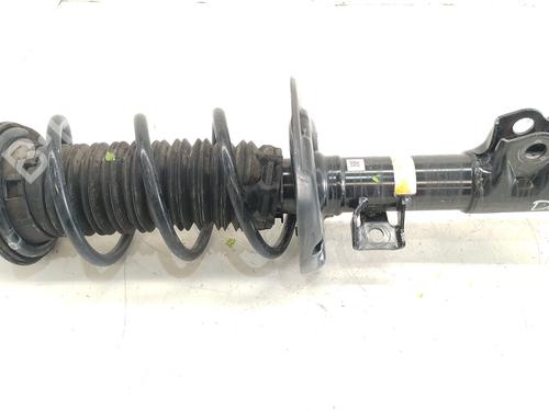 Used Left front shock absorber Left front shock absorber TOYOTA YARIS (_P21_, _PA1_, _PH1_) 1.5 (MXPA11) (125 hp) 34378640 34378640