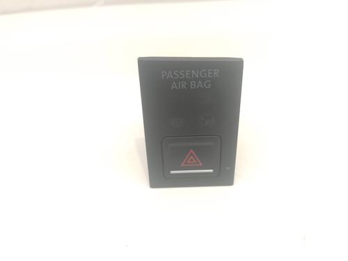 Used Warning switch VW GOLF VII (5G1, BQ1, BE1, BE2) [2012-2021]  19782593
