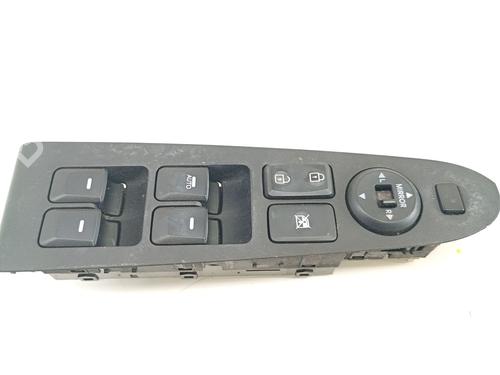 Left front window switch KIA SPORTAGE IV (QL, QLE) 1.7 CRDi | BP37421819I27 - Image 2