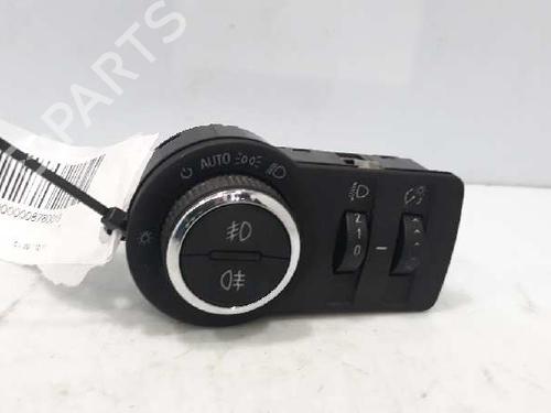 Used Headlight switch CHEVROLET CRUZE (J300) [2009-2025]  5338392