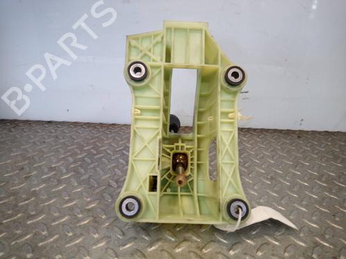 Gear lever HONDA ACCORD VII (CL, CN) 2.2 i-CTDi (CN1) | BP12945605M90 