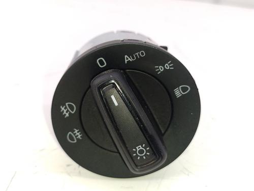 Forlygtekontakt SKODA FABIA III (NJ3) [2014-2021]  30972862