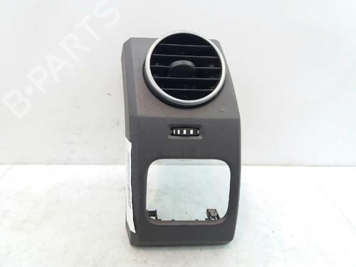 Used Air vent LAND ROVER DISCOVERY III (L319) 2.7 TD 4x4 (190 hp) 11671823
