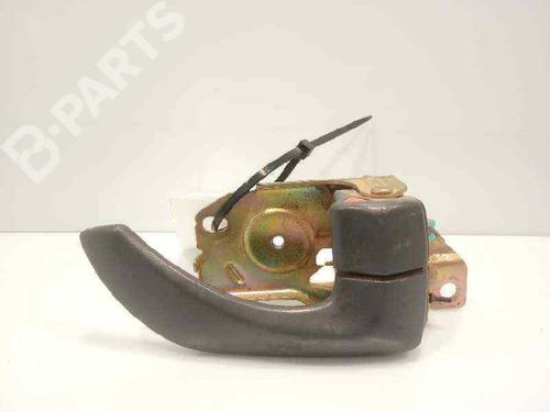 Used Rear right interior door handle Rear right interior door handle KIA SORENTO I (JC) 2.5 CRDi 4WD (140 hp) 4721974 4721974