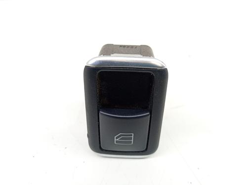 Used Right rear window switch Right rear window switch MERCEDES-BENZ GLA-CLASS (X156) GLA 200 CDI / d (156.908) (136 hp) 36038010 36038010