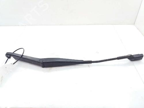 Used Front windshield wiper arm FORD FIESTA VI (CB1, CCN) [2008-2017]  3474282