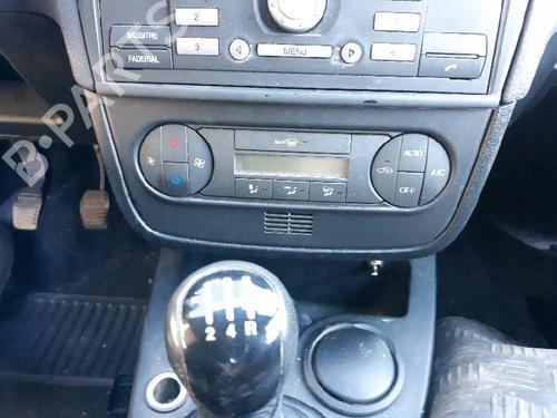 Throttle body FORD FIESTA V (JH_, JD_)  | BP8225142M82 