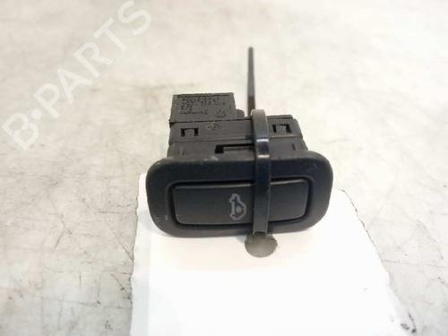 Used Switch VW PASSAT B6 (3C2) [2005-2010]  14231753