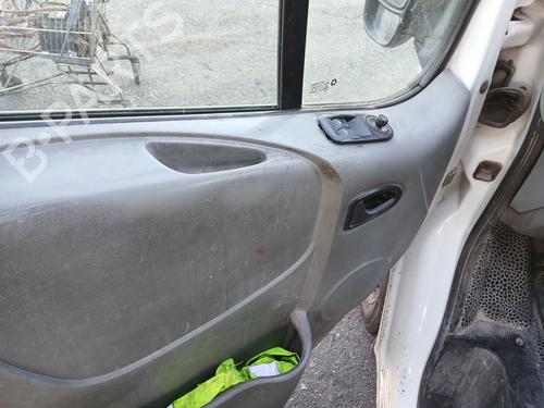 Rear right lock NISSAN PRIMASTAR Van (X83)  | BP29828699C99
