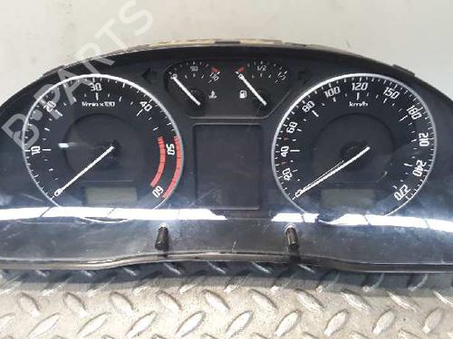 Used Instrument cluster SKODA SUPERB I (3U4) [2001-2008]  7478524
