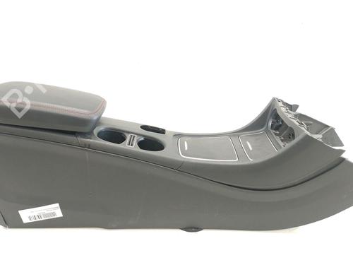 Used Middle console Middle console MERCEDES-BENZ CLA Coupe (C117) CLA 200 (117.343) (156 hp) 32530099 32530099