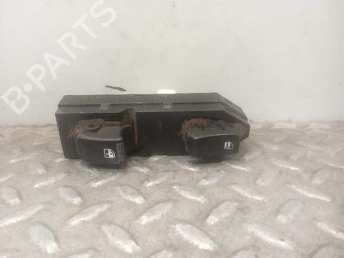 Used Right front window switch KIA SPORTAGE II (JE_, KM_) [2004-2011]  7537018