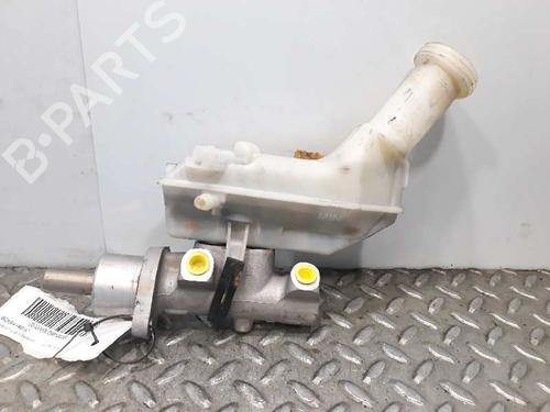 Used Brake master cylinder RENAULT CLIO III (BR0/1, CR0/1) [2005-2014]  7105267