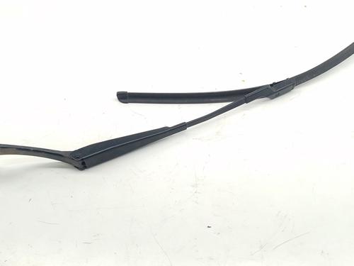 Used Front windshield wiper arm MERCEDES-BENZ C-CLASS (W204) C 200 CDI (204.001) (136 hp) 31068612